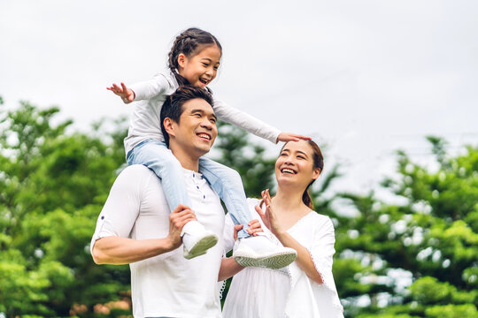 Aryvax — Happy Family